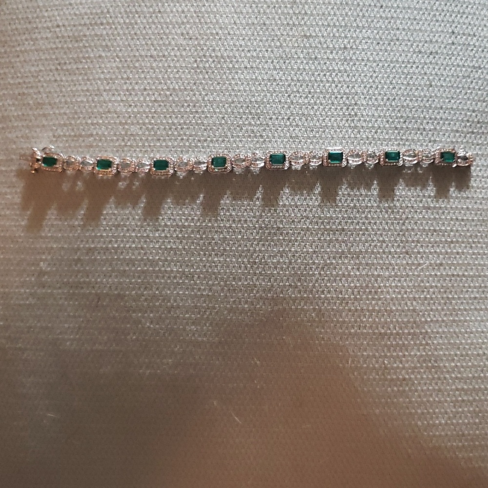 Silver Bracelet Diamond & Emerald